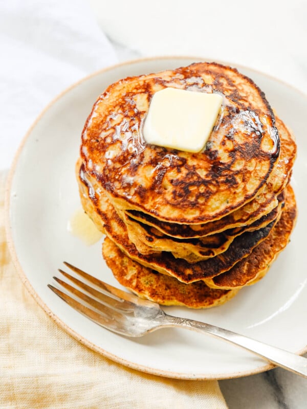 3-ingredient banana pancake recipe