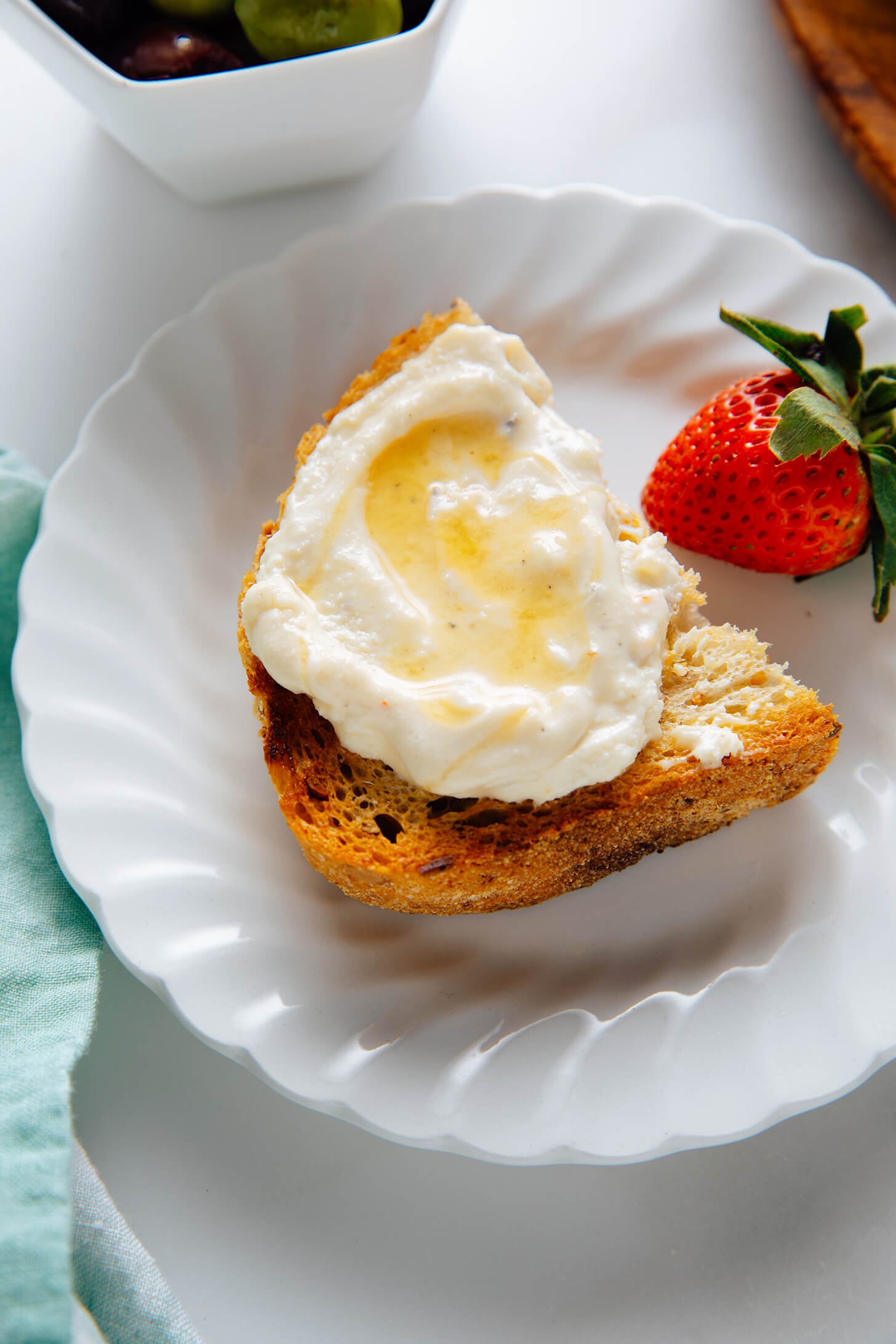 baked goat cheese on toast