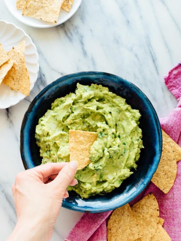 Truly the best guacamole recipe, with lots of guacamole-making tips! cookieandkate.com