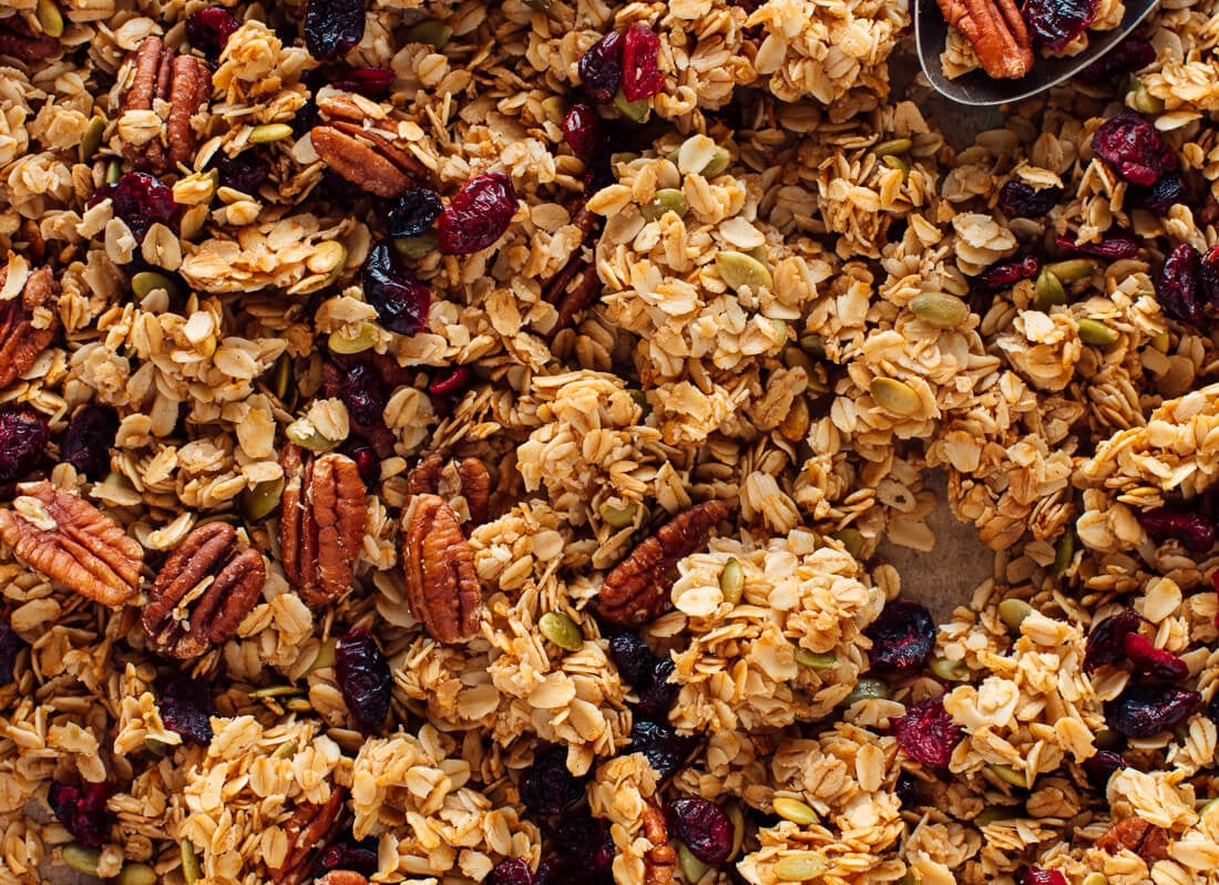 clumpy (chunky) granola