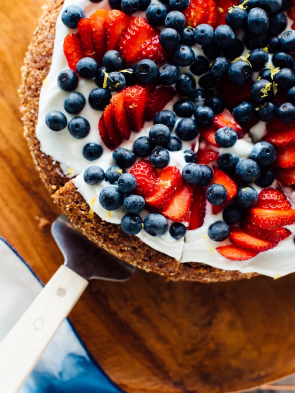 gluten free almond cake with berries recipe