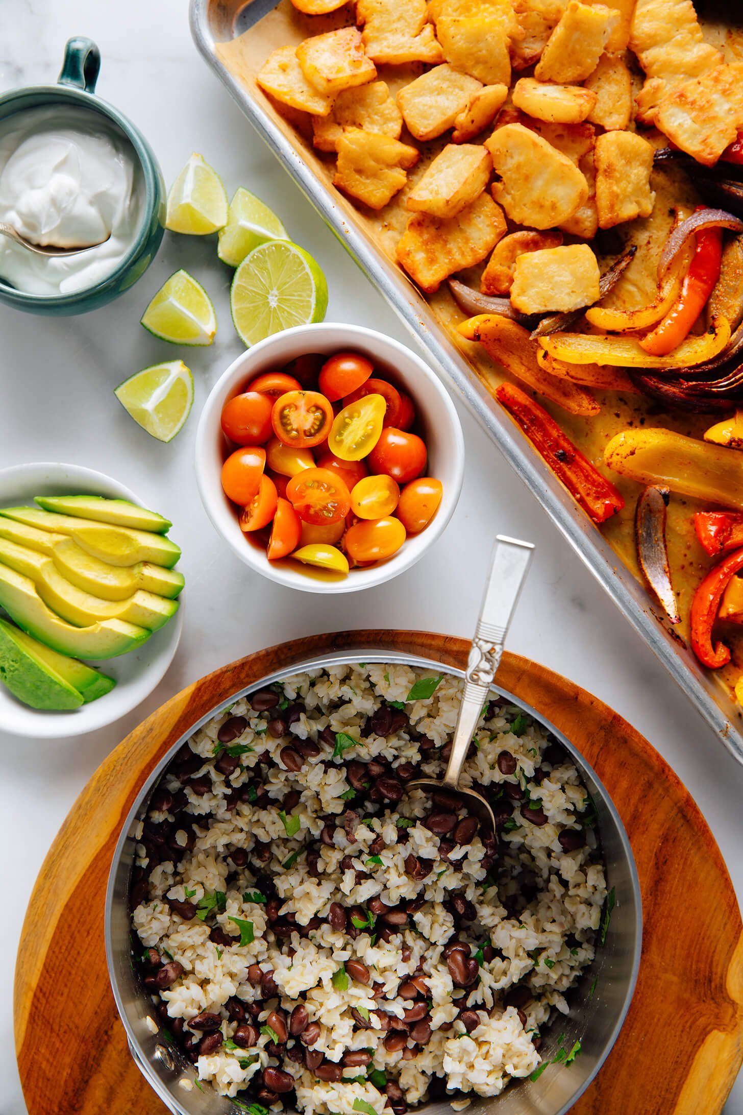 Halloumi fajita bowl components