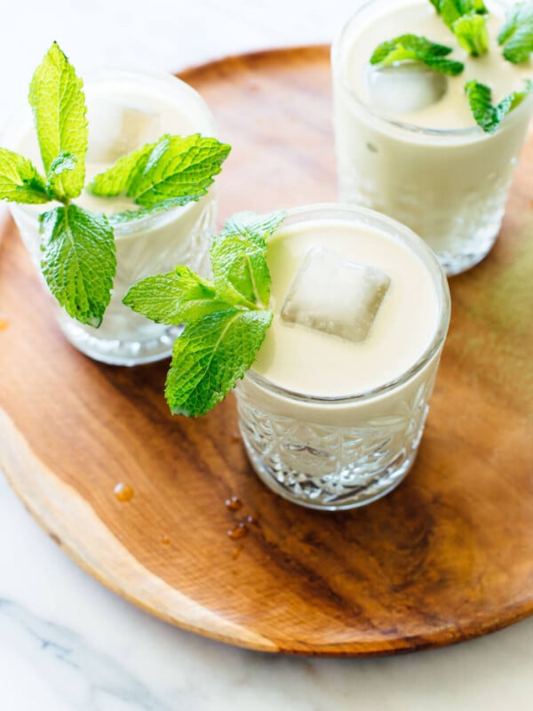 This iced matcha latte recipe is ultra creamy! Naturally sweetened and dairy free. cookieandkate.com