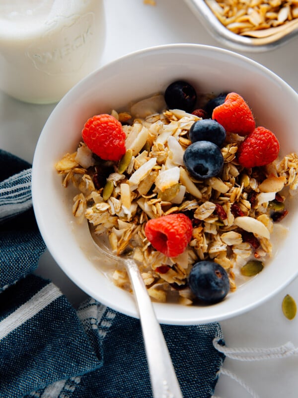 muesli in bowl