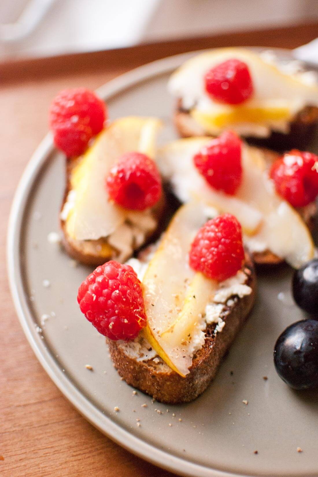 pear raspberry crostini