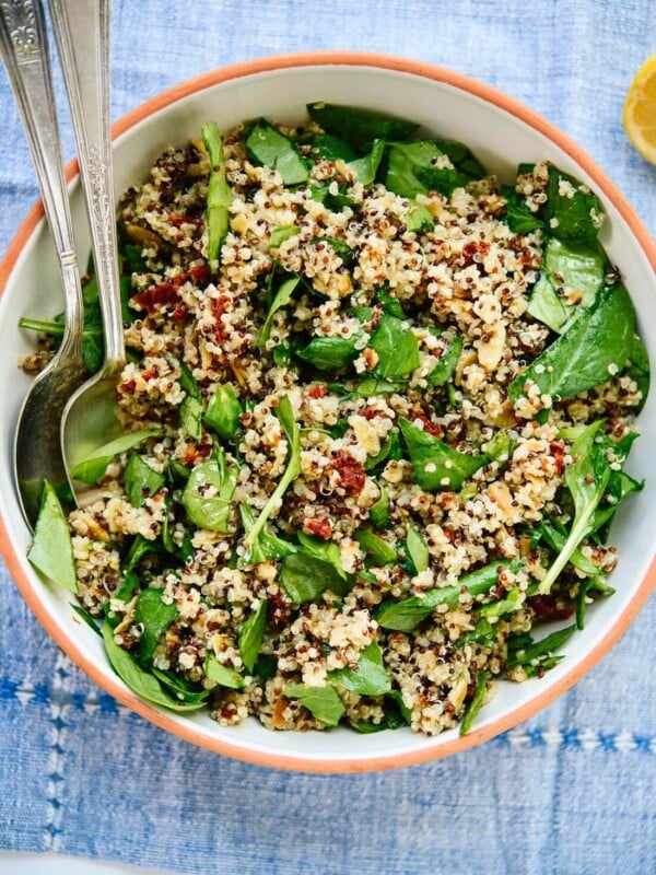 This simple quinoa salad is perfect for packed lunches! cookieandkate.com